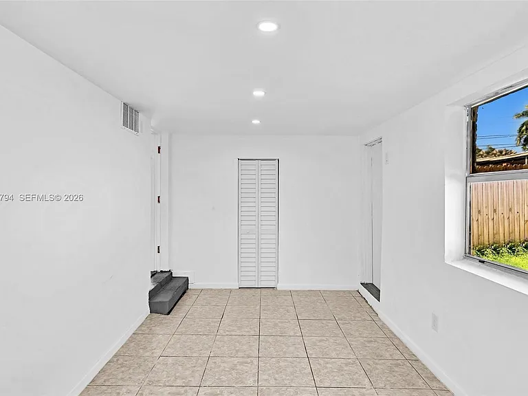 4156 SW 49th Ct — Photo 14