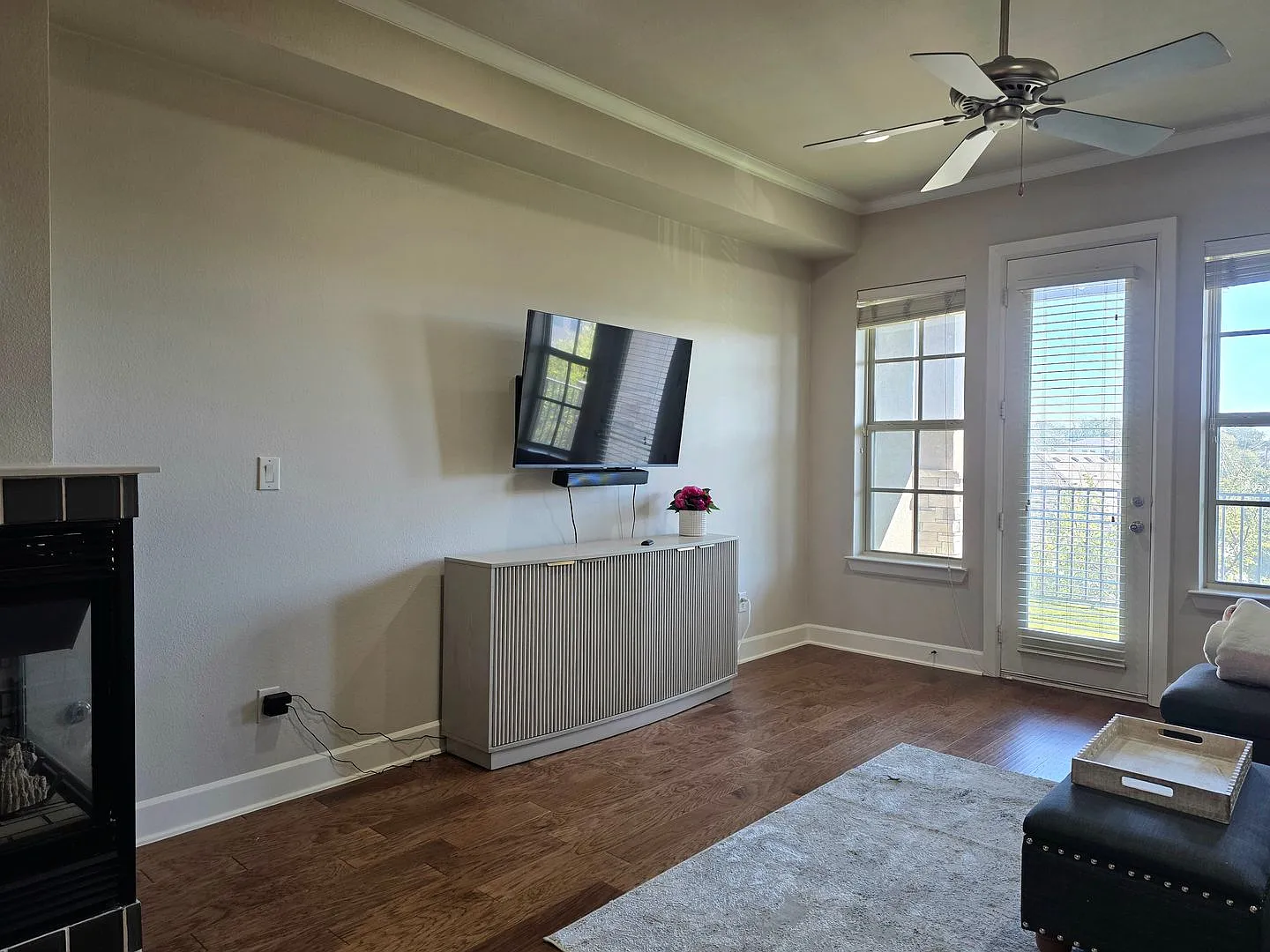 Skyrock Condominium For Lease August 2026! — Photo 3