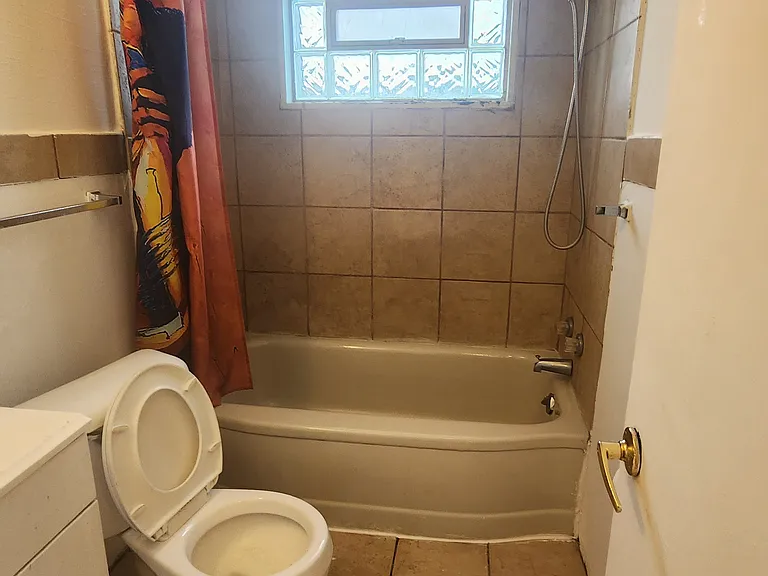 16480 E Eight Mile Rd #1 — Photo 7