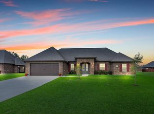 602 Walnut St, Iowa, LA 70647