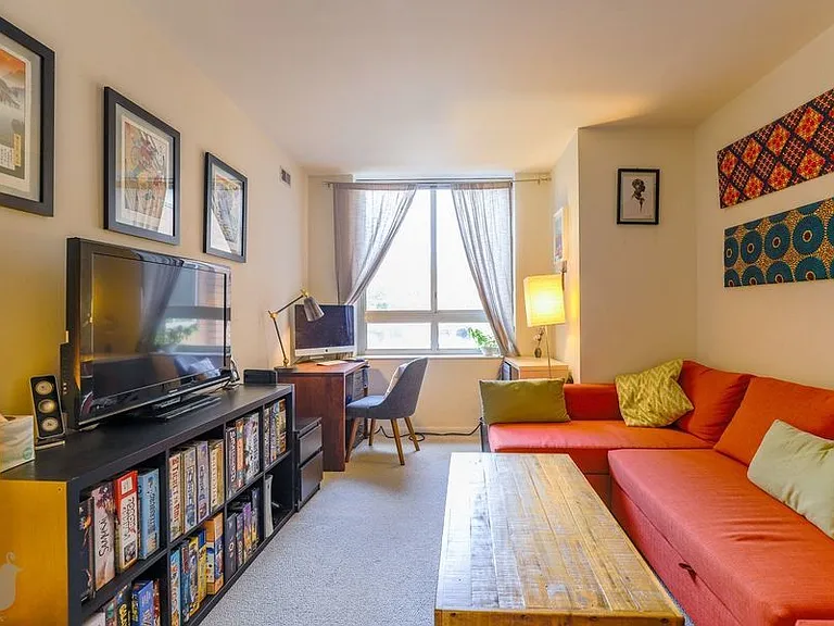 355 I St SW #109 — Photo 30