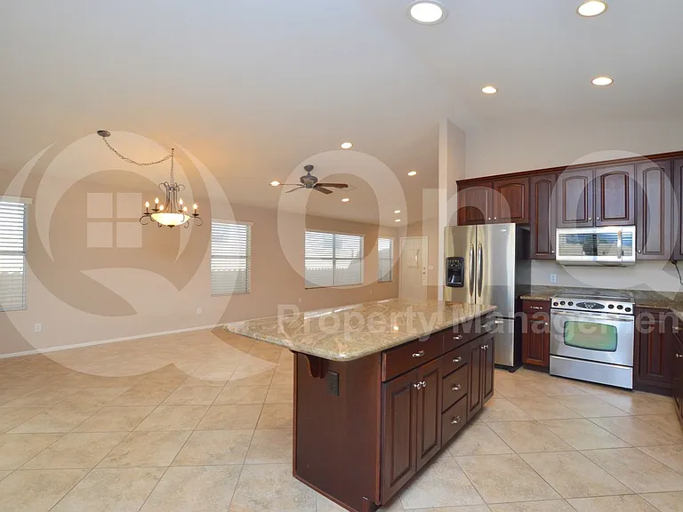 4734 E Charleston Ave — Photo 6