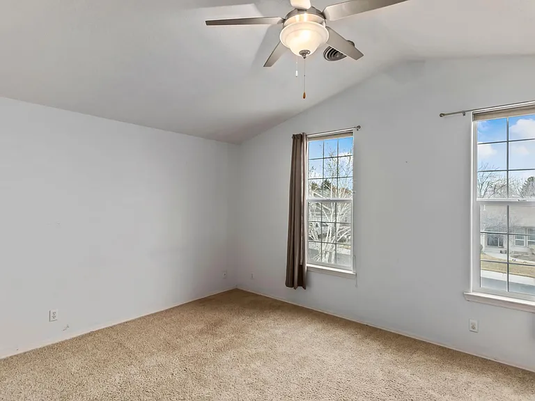 624 Greentree Way — Photo 6