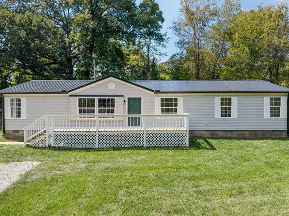 17 S Trestle Rd, Taswell, IN 47175