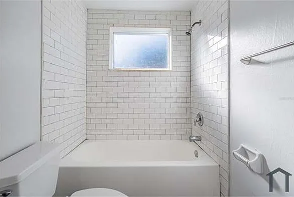 1707 E Idell St #A — Photo 3