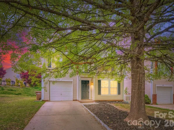 2013 Beckwith Ln, Waxhaw, NC 28173