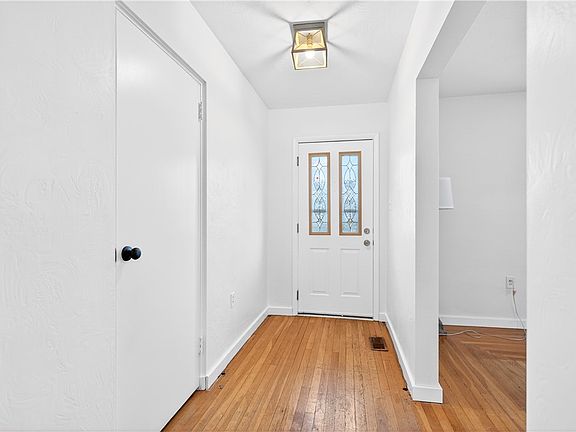 3rd image of 152 Gass Rd