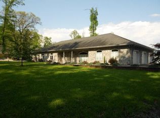 21 Second Mountain Rd, Pine Grove, PA 17963