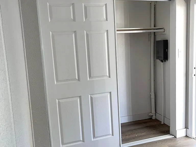 44099 D St — Photo 27