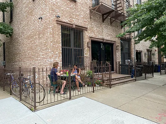 Rented by The InHouse Group | media 39