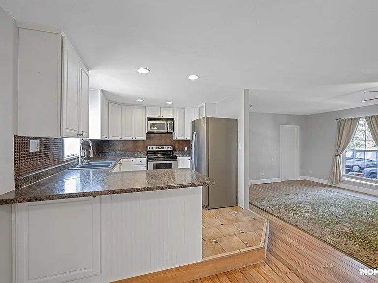 W Keene Ave — Photo 14