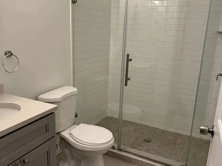 Newly Renovated Temple Student Housing — Photo 6