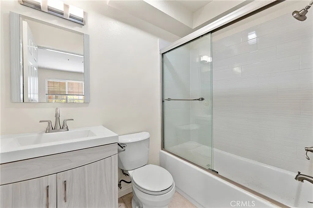 2 bed, 1337 sqft, $3,400 — Photo 4