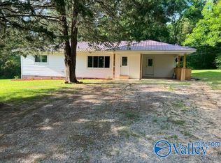 231 Allens Cross Rd, Union Grove, AL 35175