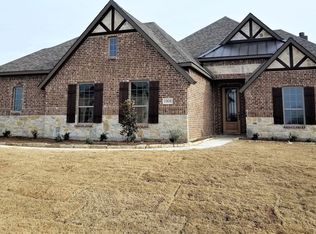 1008 Hickory Ln, Howe, TX 75459