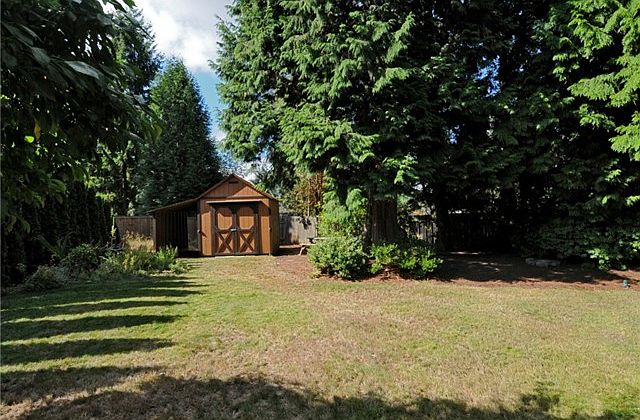 2nd image of 12550 SE 74th Pl