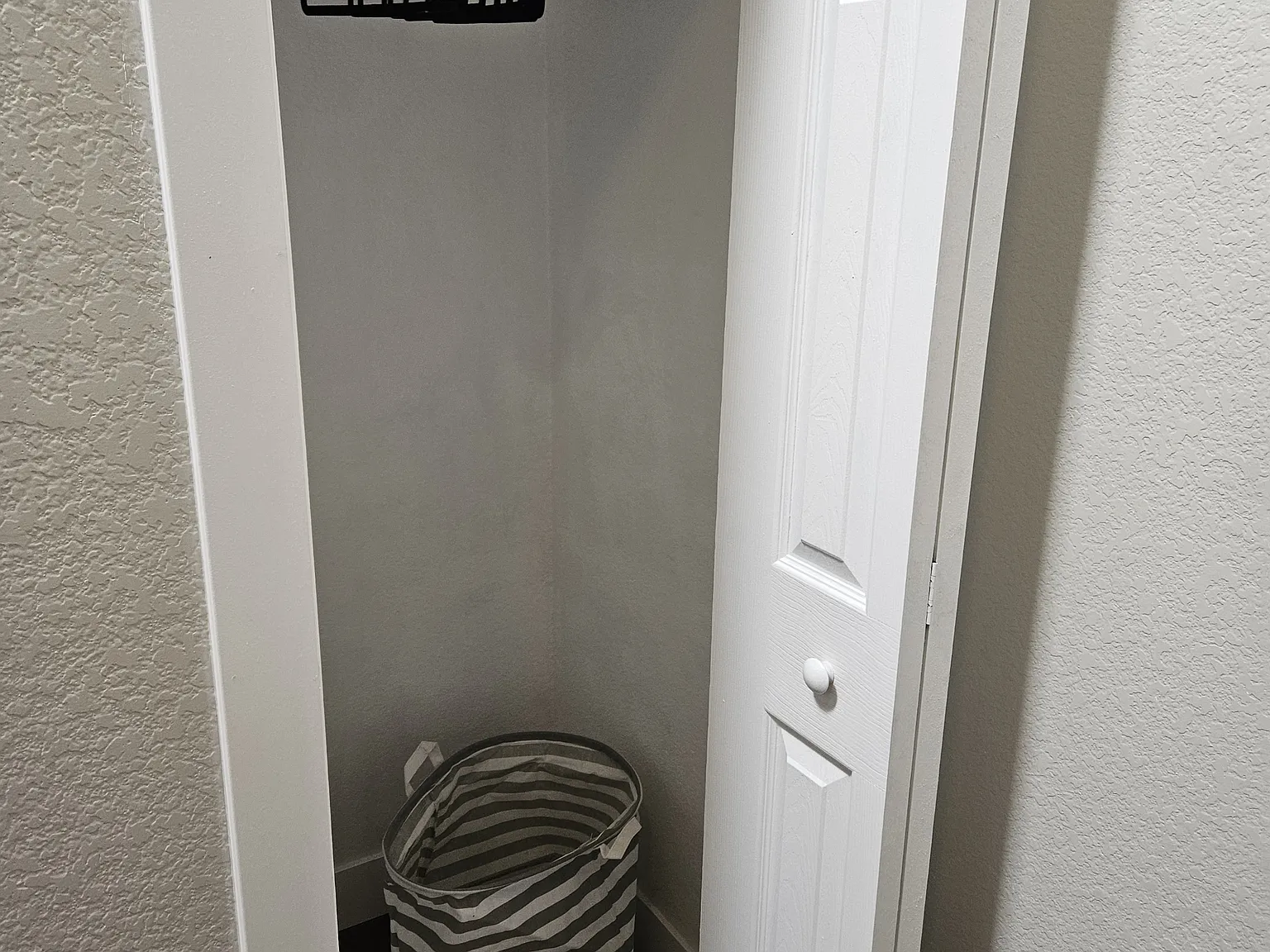 519 Main Street Apartments - E — Photo 4