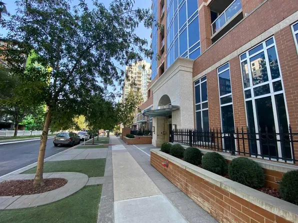 817 W 15th Ave SW #206, Calgary, AB T2R 0H8