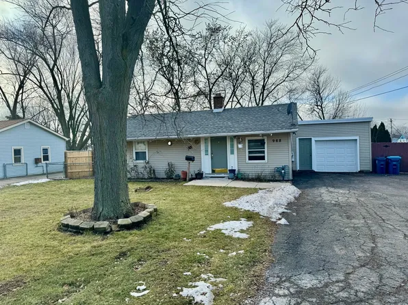 968 Wood St, Aurora, IL 60505