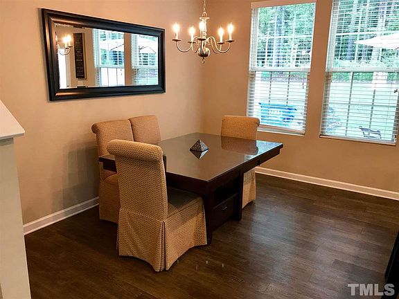 5th image of 1014 Grand Ridge Dr