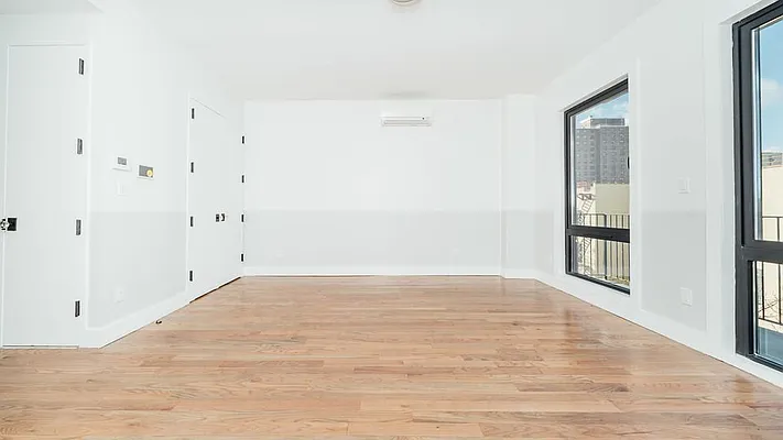Rented by Nooklyn NYC LLC | media 108