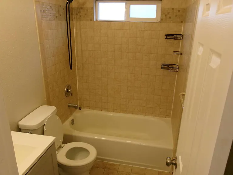 1424 N Royer St — Photo 8