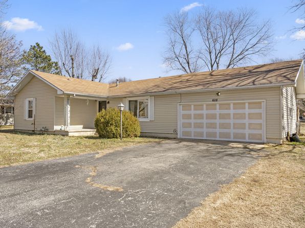 608 S Barwick Place, Willard, MO 65781