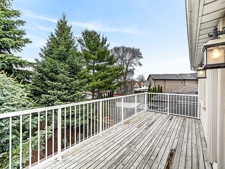 454 Donlands Ave #A3 — Photo 8