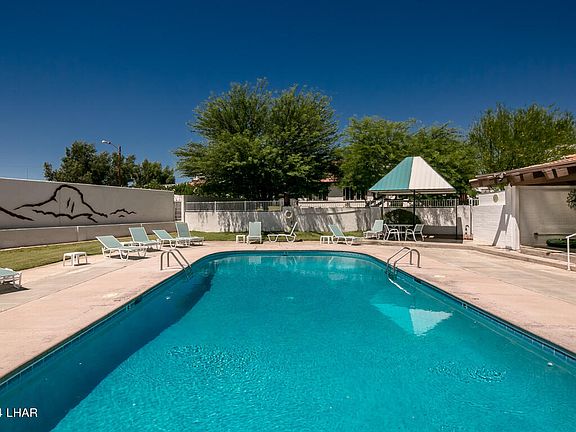 3rd image of 1749 Los Lagos Dr #A