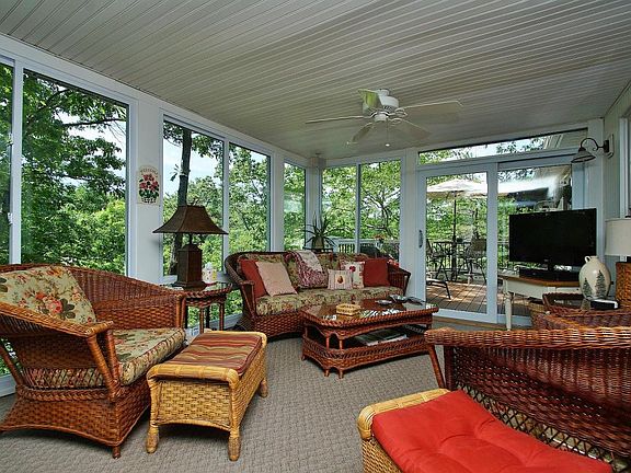 3rd image of 117 Mountwood Dr