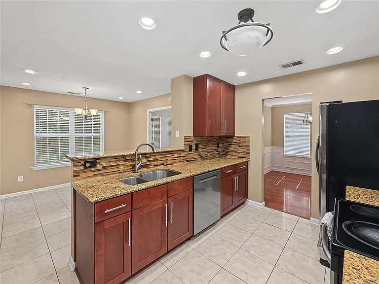 1809 Wellborn Way SW — Photo 16