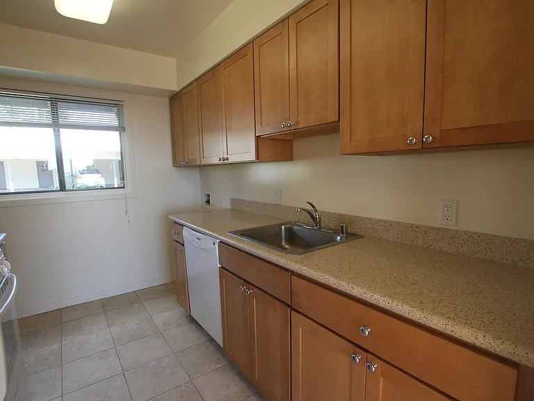 1527 Pershing Dr #A — Photo 3