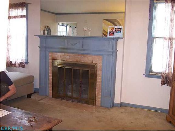 4th image of 1637 Milford Ave