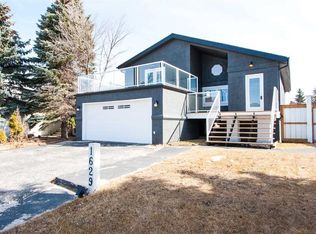 1629 W Athabasca St, Crossfield, AB T0M0S0