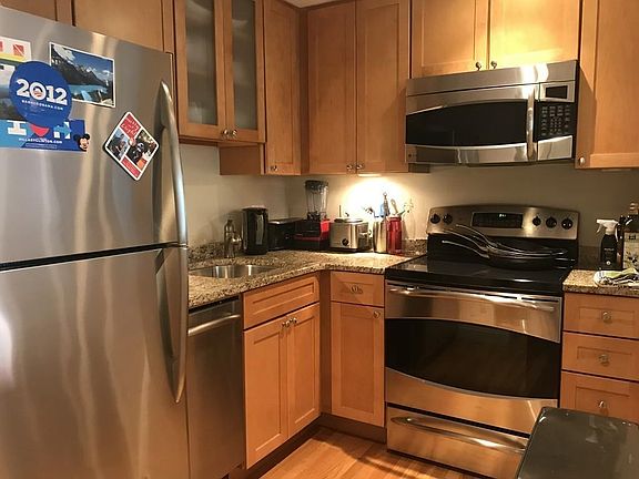 4th image of 84 Gainsborough St Unit 203W