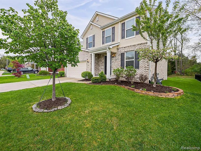 8640 Quincy Dr — Photo 36