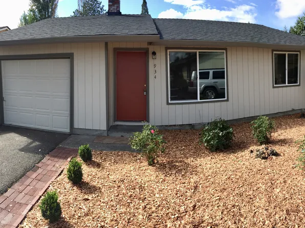 934 NE 21st Ave, Hillsboro, OR 97124