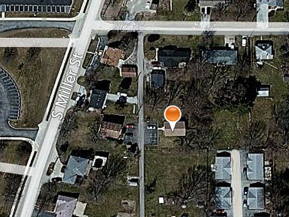 3rd image of 2024 S Miller St APT 4
