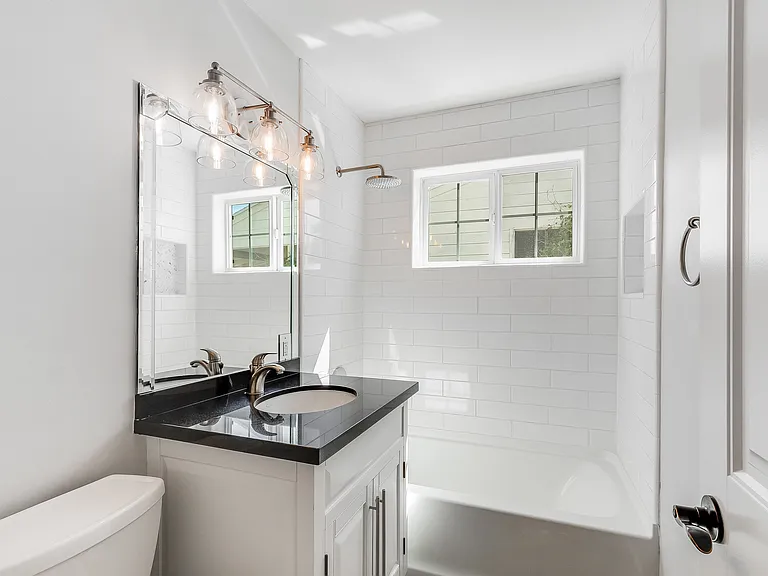 808 E Cavalier Dr — Photo 18