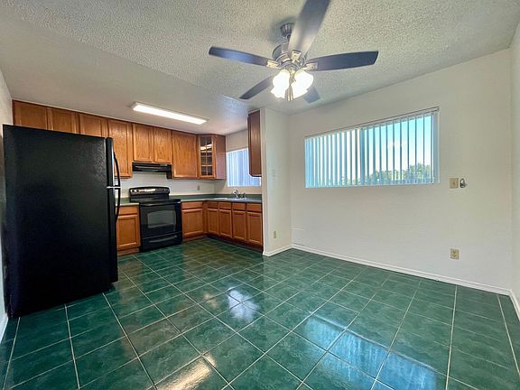4th image of 1651 Pentecost Way Unit 12