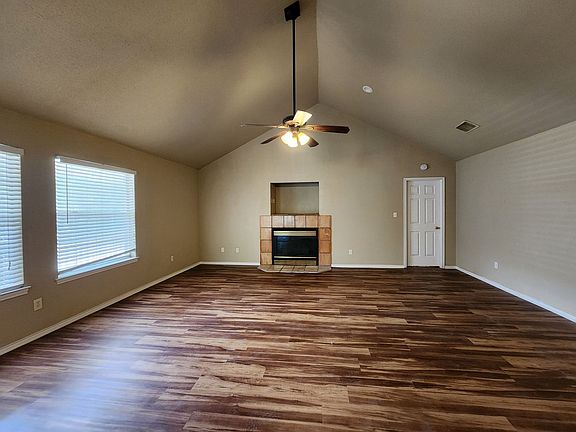 4th image of 1200 N Walnut Ave APT 1