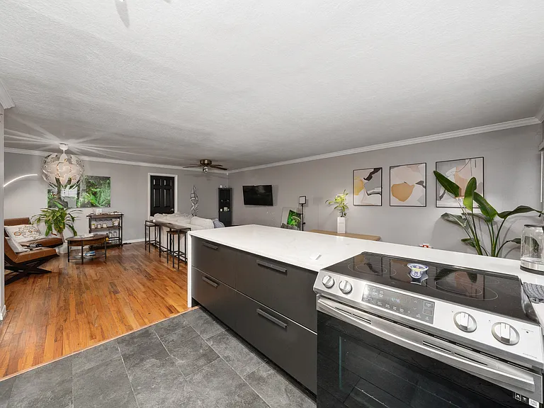 320 Lakeview St #323 — Photo 5