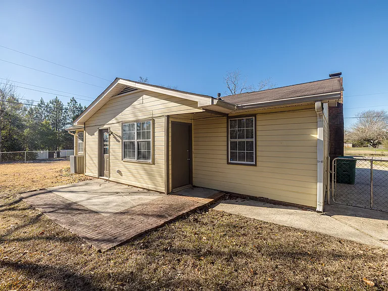 125 Magnolia Dr — Photo 35