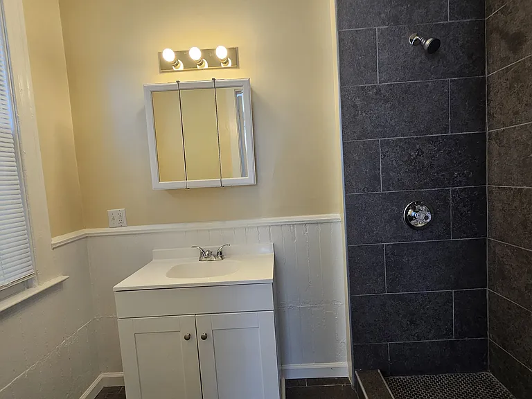 83 Sachem St #O2R — Photo 7