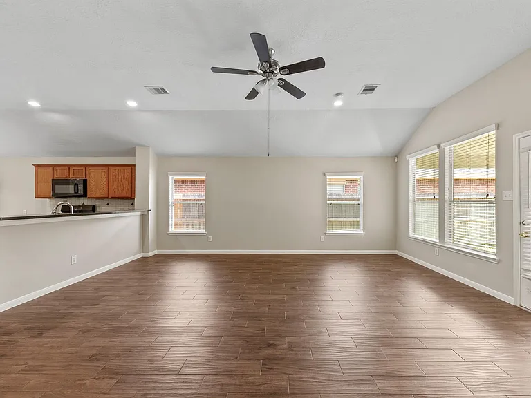 731 Pickett Hill Ln — Photo 15