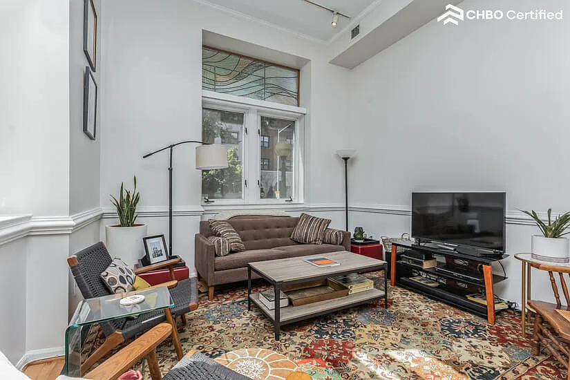 Condo — Photo 2