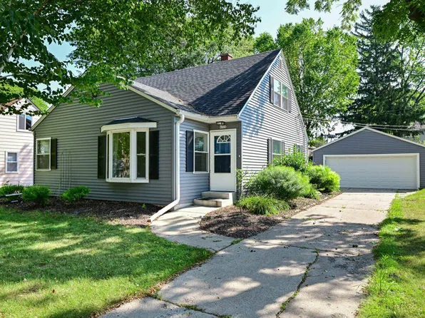 4328 Raymir PLACE, Wauwatosa, WI 53222