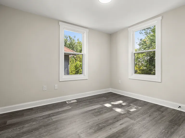 505 McCabe Ave — Photo 27