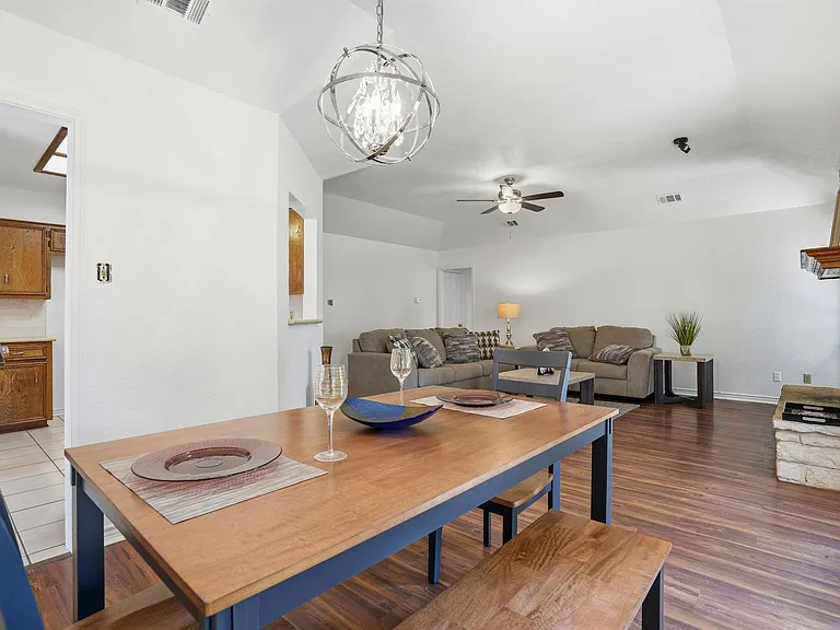 306 Woodstone Dr — Photo 21