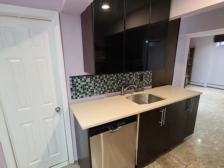 526 Moonachie Ave — Photo 37